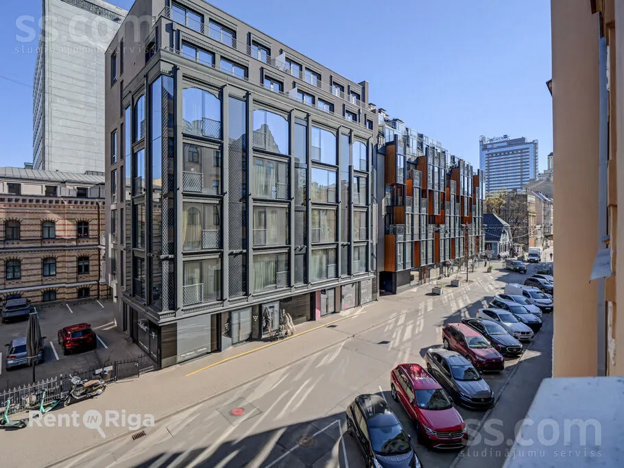 Appartement 4 pièces à Rīga