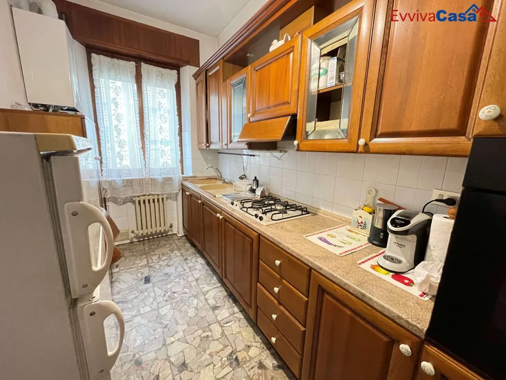 Cuisine - Spacious Apartment with Balcony in Senigallia