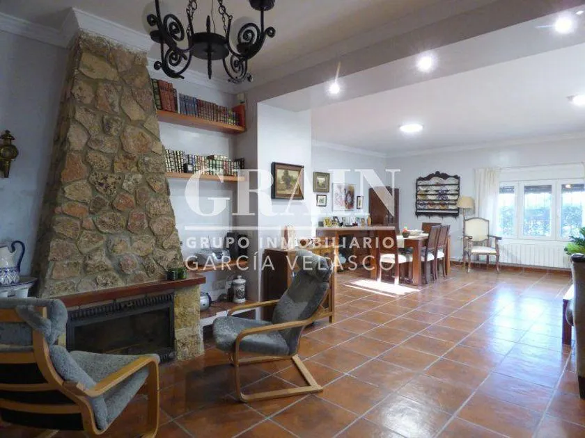 Elutuba - Chalet with Pool in Albacete