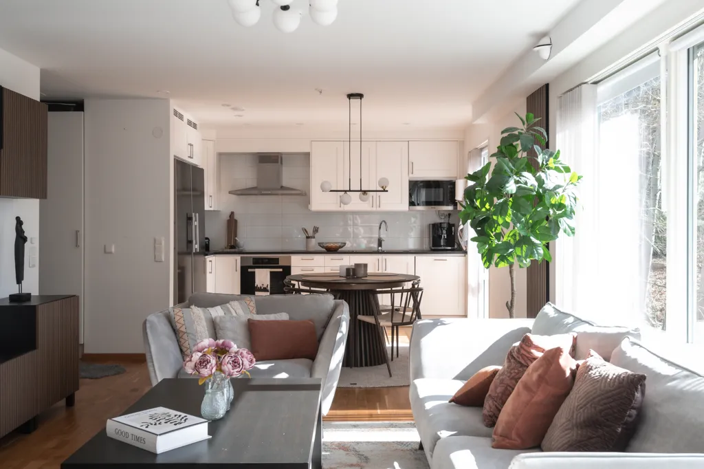 Living Room - Luxury Penthouse with Jacuzzi in Parkstaden