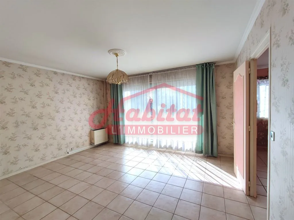 Living Room - 4-Piece Flat with Balcony in Chelles Centre