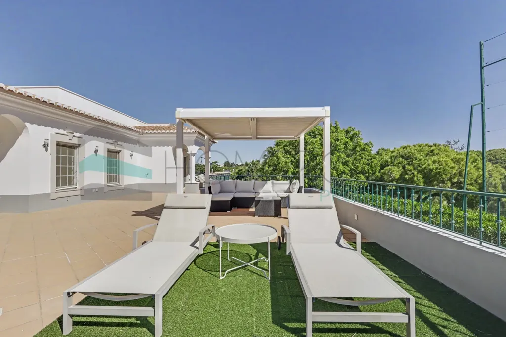 Terrazza - 5-Bed Villa with Pool in Vila Sol, Loulé