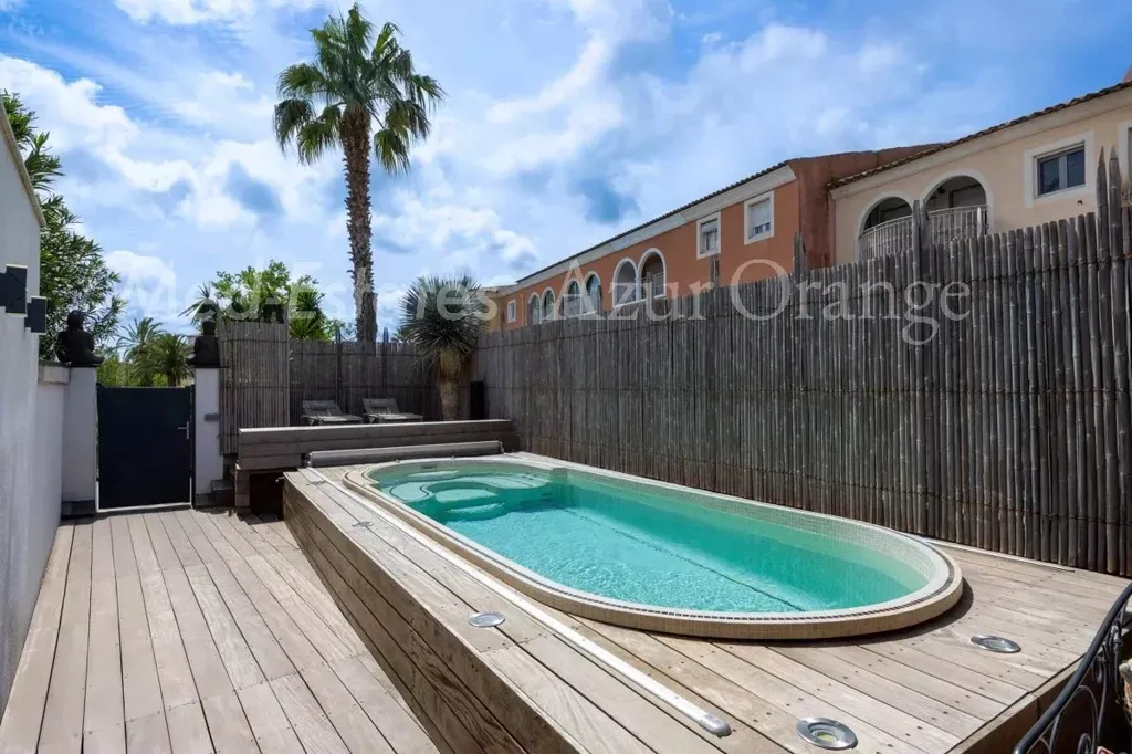 Bassein - Triplex with Pool in Port Grimaud