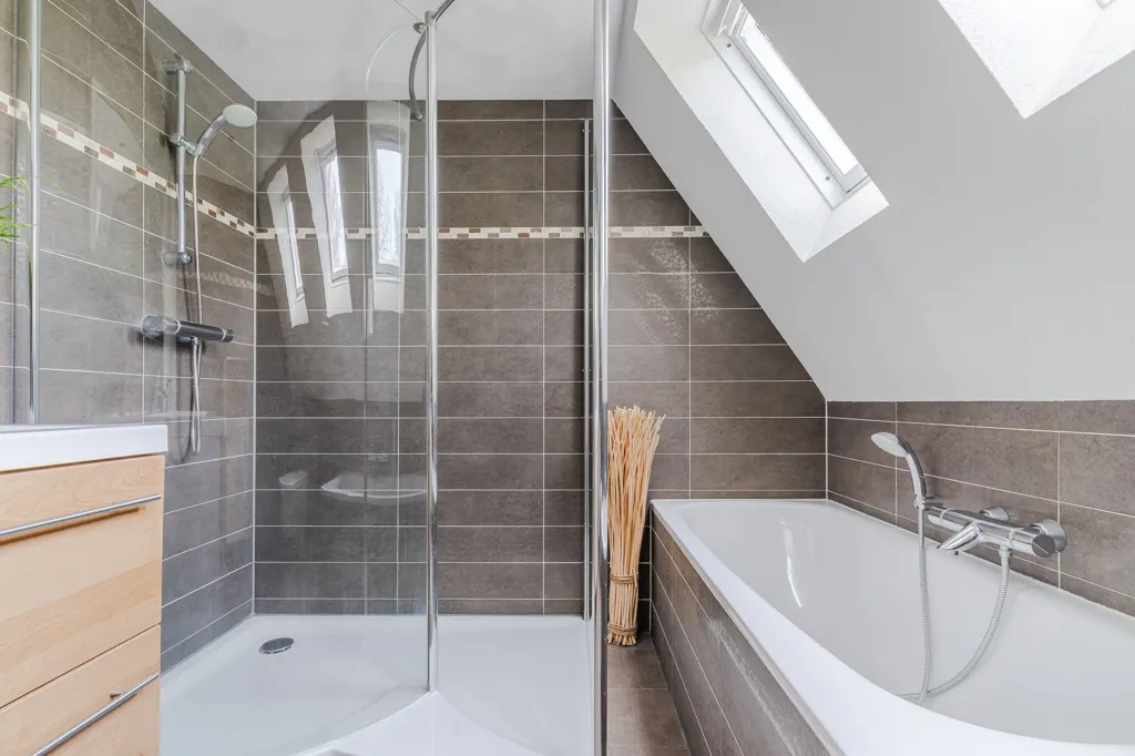 Salles de bain - Detached House with Garden in Alkmaar