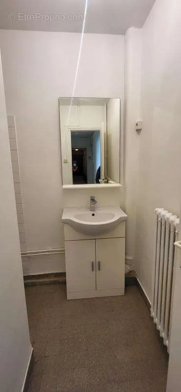 Salles de bain - Appartement T3 avec Balcon en Centre-Ville de Limoges