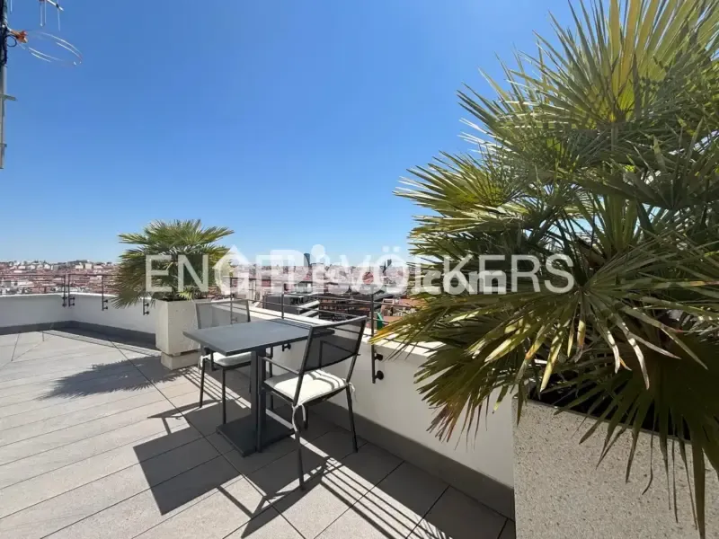 Terrazza - Luxury Apartment with Rooftop Pool in Gran Vía