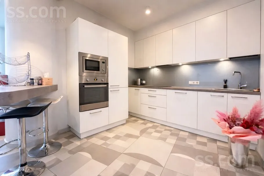 Cuisine - 2-Bedroom Apartment with Park Views in Riga Centre