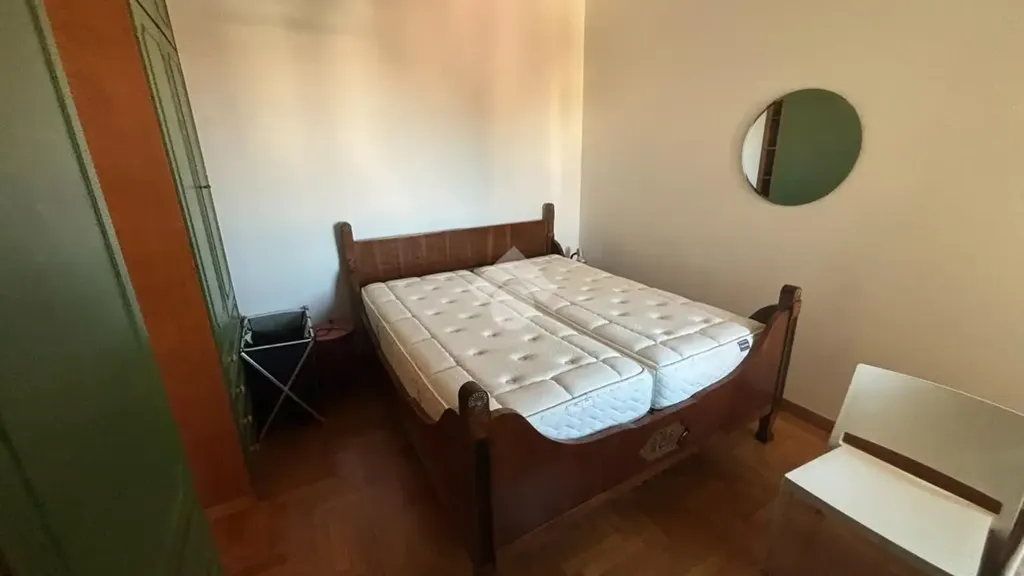 Chambres - Trilocale with Terrace in Pavia