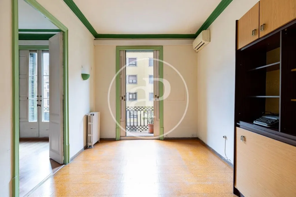 Office - Classical Apartment in Eixample Dreta, Barcelona