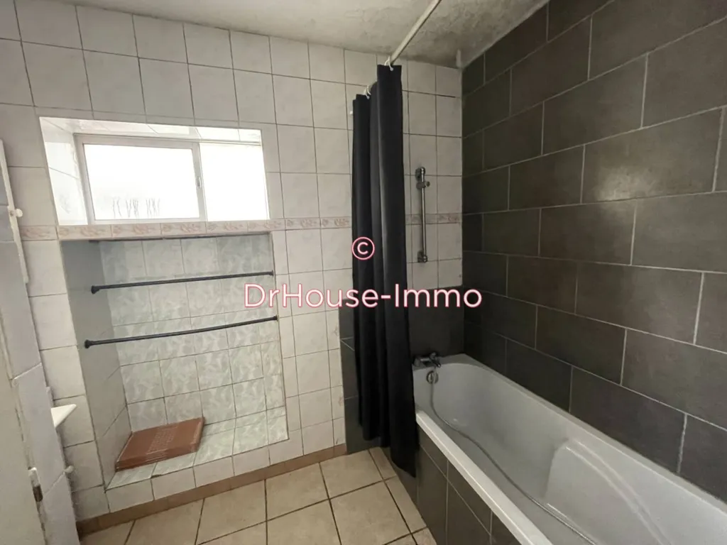 Salles de bain - Maison au Calme avec Jardin à Preignac