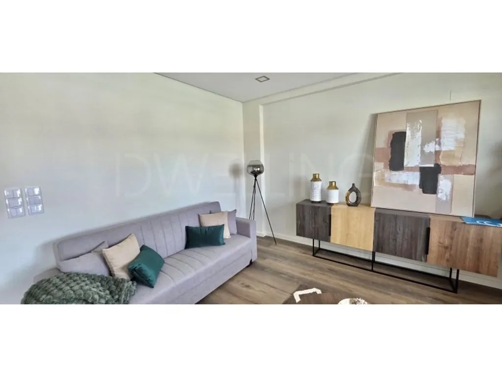 Séjour - Refurbished Flat with View in Benfica, Lisbon