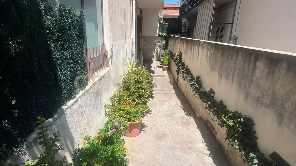 Giardino - Bright Apartment with Balcony in Catania