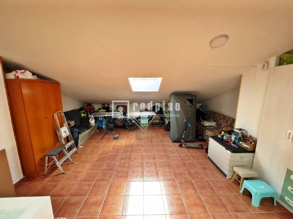Toad - Semi-detached House with Garage in Alovera