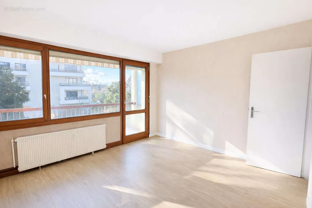 Pièces - Appartement T4 avec Garage à Thonon-les-Bains