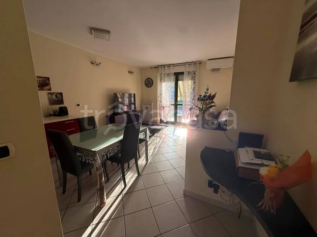 Sala da pranzo - Modern Studio with Balcony in Settimo Torinese