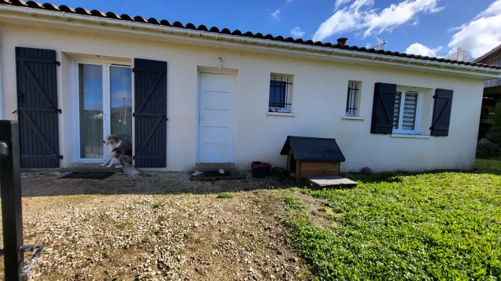 Extérieur - Maison Récente avec Jardin à Sourzac
