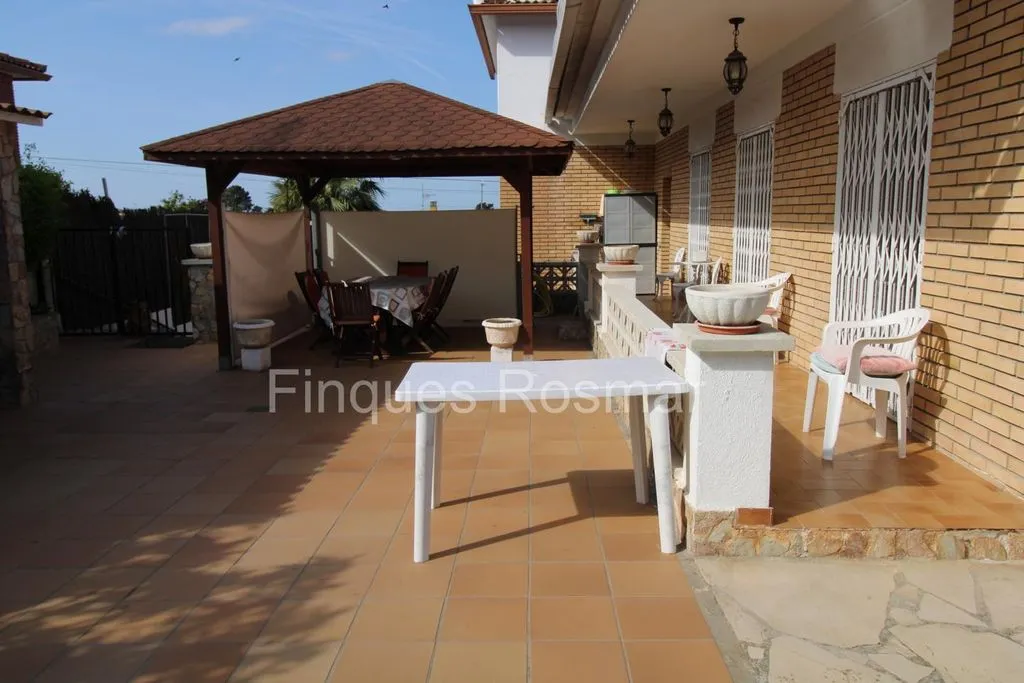 Terrasse - Luxury Villa with Pool in Lloret de Mar