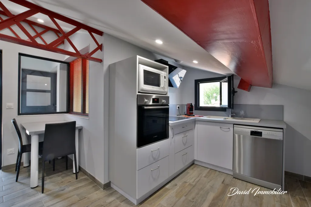 Cucina - Multi-Level Villa with Panoramic Terrace in Perpignan