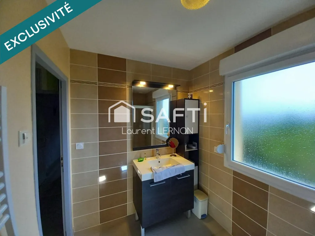 Vannitoad - Contemporary House with Panoramic View in Faverney