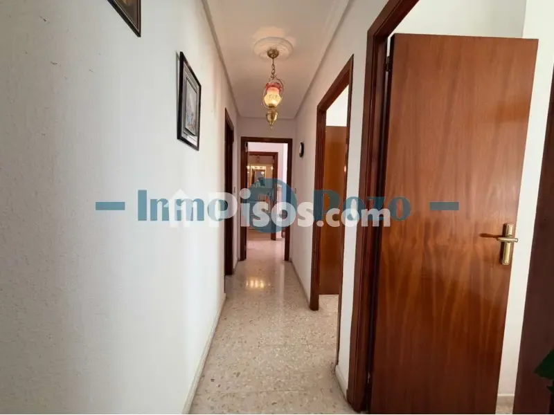 Ingresso - Spacious Apartment with Balconies in Almendralejo
