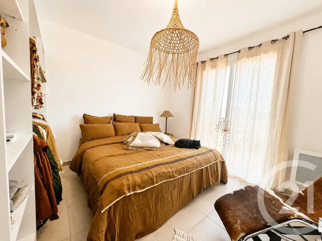 Bedrooms - 3-Bed Apartment with Sea View in Cogolin
