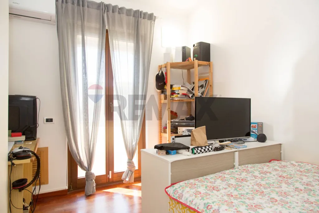 Chambres - Bifamiliar Villa with Terrace in Anzio