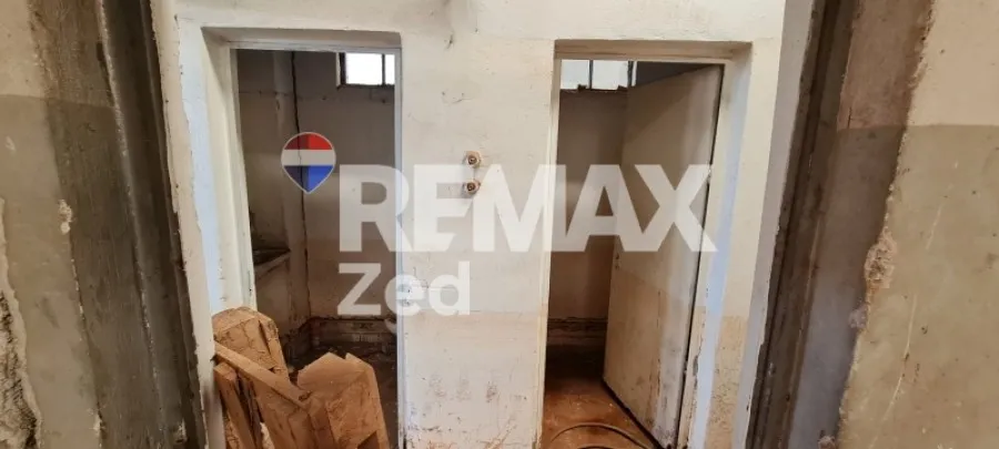 Entrée - Industrial Space with Loading Bays in Mandra, Attica