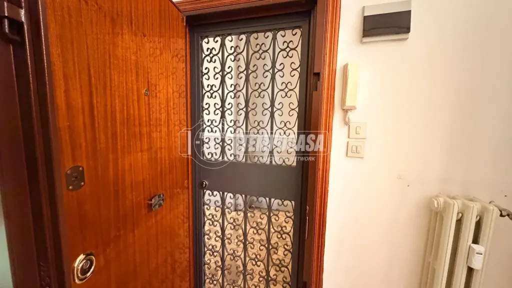 hallway_entrance