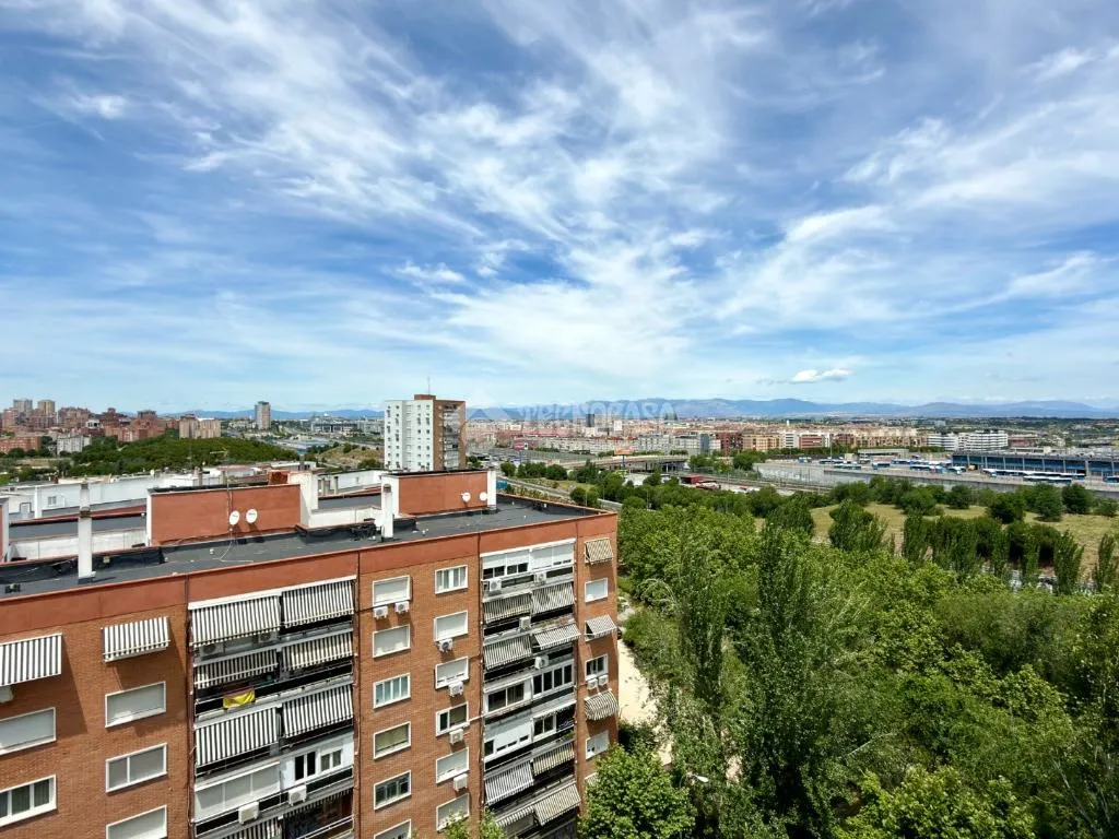 Balcone - Spacious Flat with West Terrace in Hortaleza