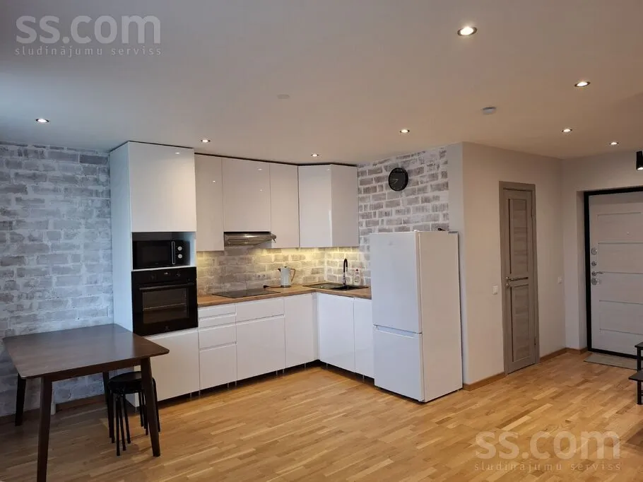Köök - Recently Renovated Flat with Open Plan in Preiļi