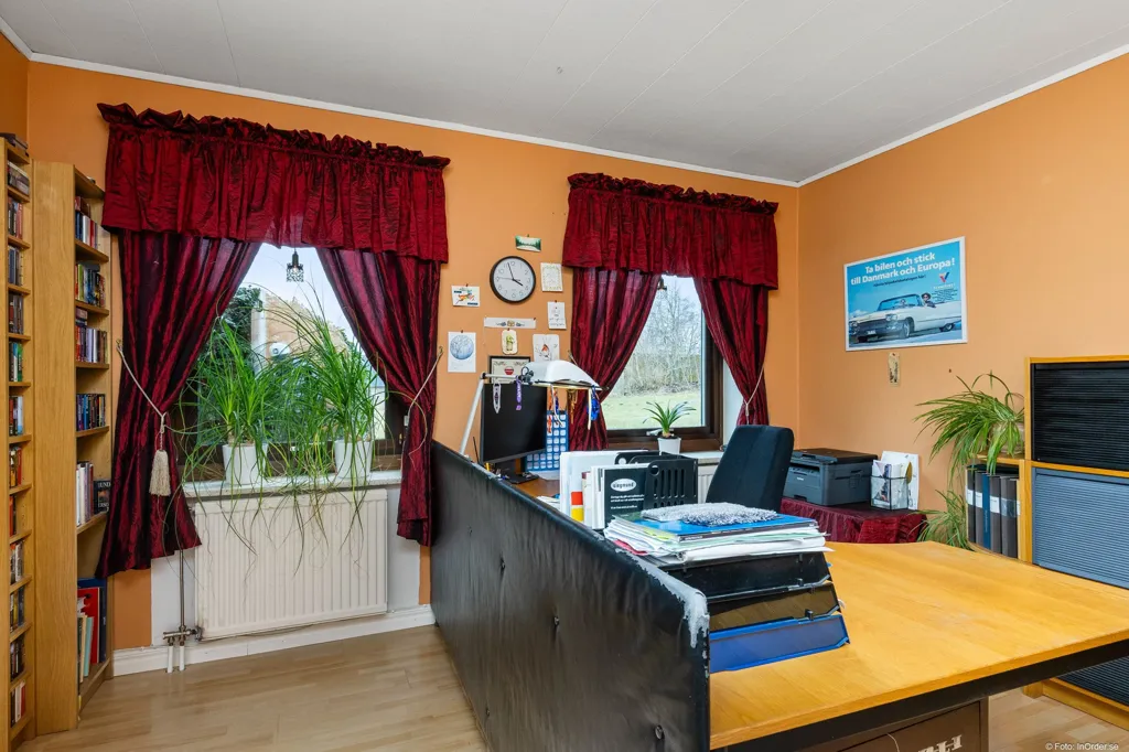 Bureau - Two-Storey Villa with Workshop in Alesta, Sjöbo