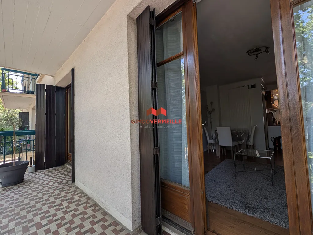 Rõdu - 3-Bedroom Apartment with Balcony in La Malmaison