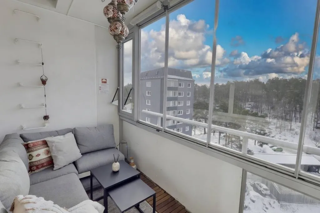 Balcony - Apartment with Balcony in Kortedala, Göteborg