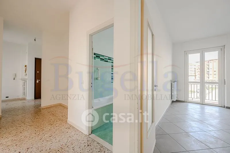 Entrée - Rear-Facing Apartment with Balcony in Cossato
