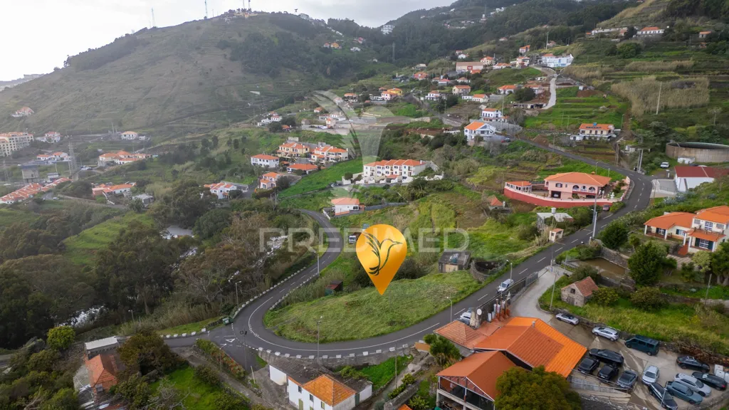 Construction Plot with Sea View in Caniço