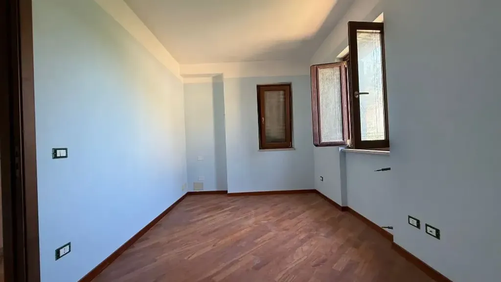 Pièces - Bifamiliar Villa with Garden in Laurignano
