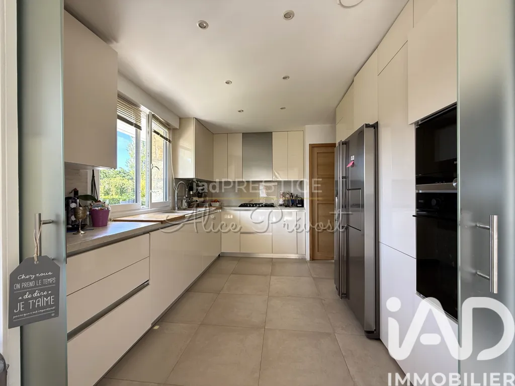 Cuisine - Maison individuelle avec piscine près de la plage