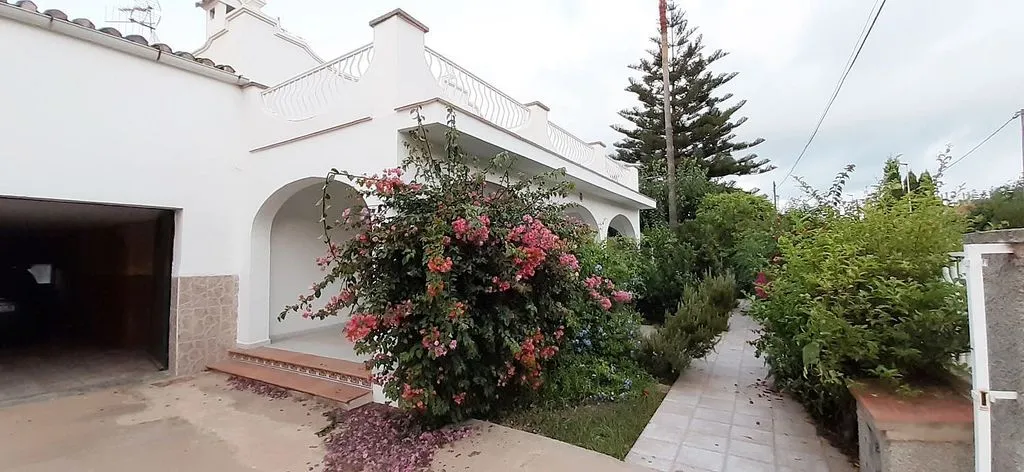Välivaade - Villa with Terraces in Almazora Beach