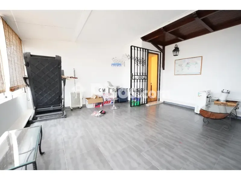 Toad - Chalet with Sea Views in Cap Blanc