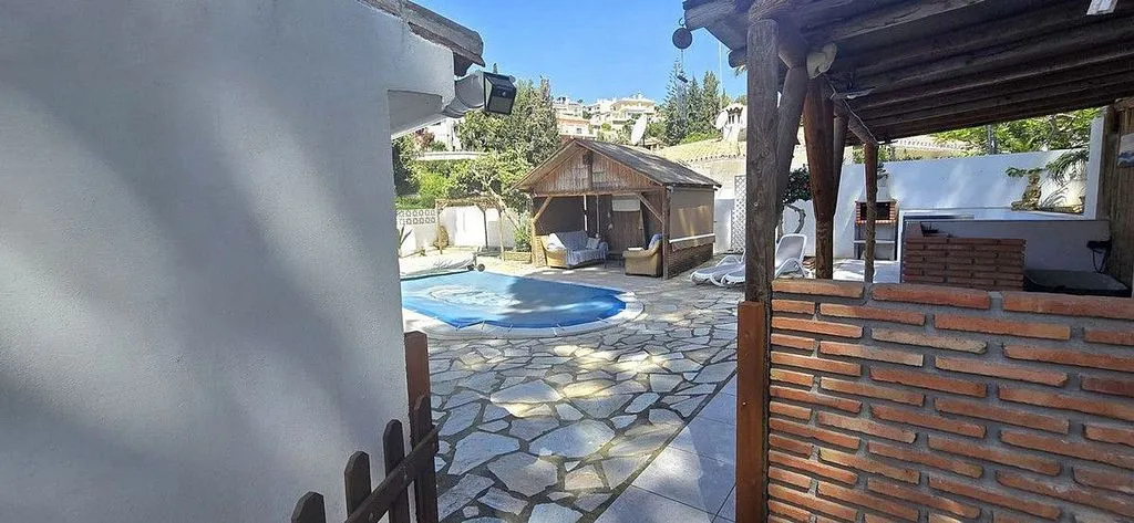 Piscine - Chalet with Pool and Terrace in Campo de Mijas