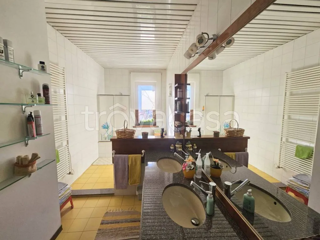 Bagni - Villa with Panoramic Views in Condove
