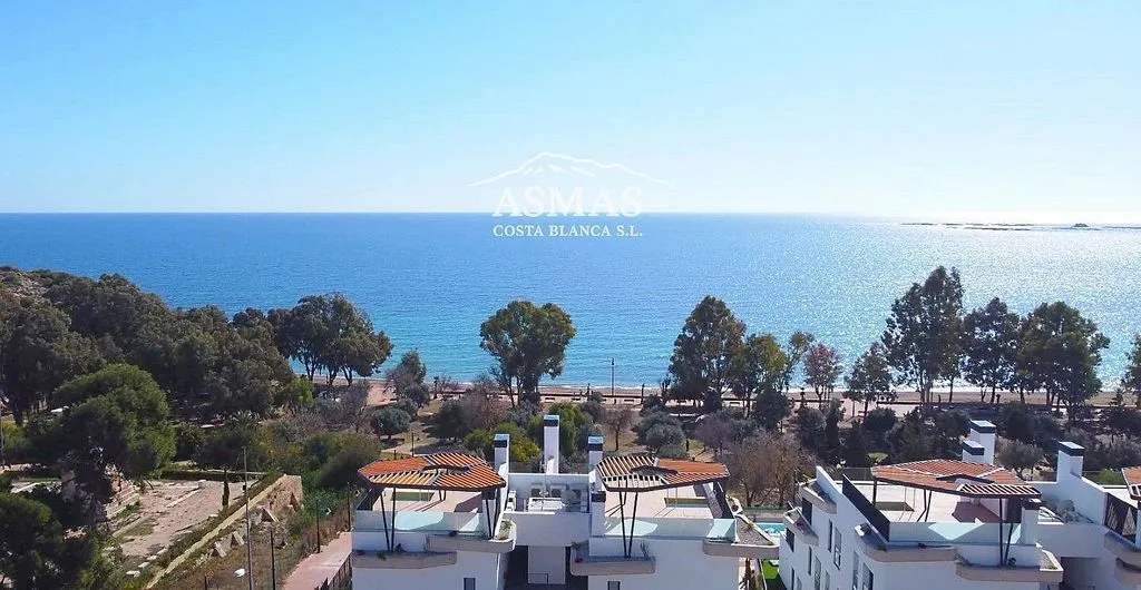 Rõdu - Seafront Apartment with Pool in Villajoyosa