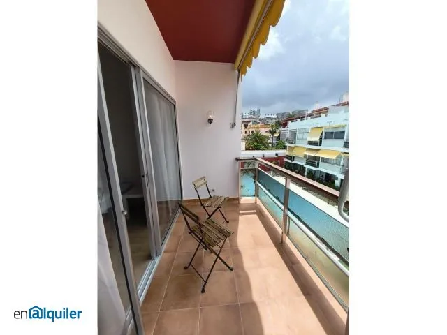 Balcon - Apartment with Pool in City Centre