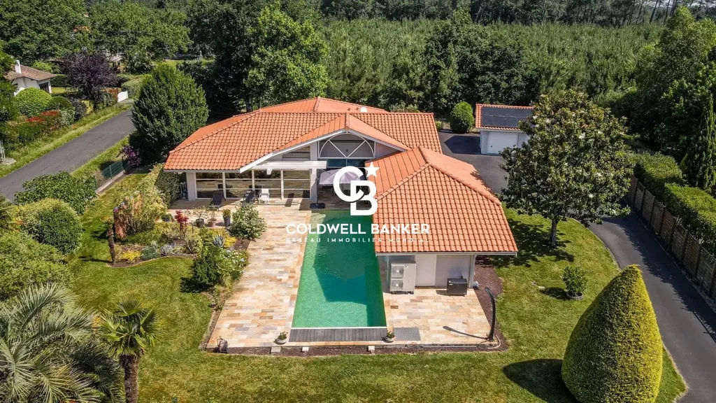 Aerial - Villa with Pool in Lakeside Setting