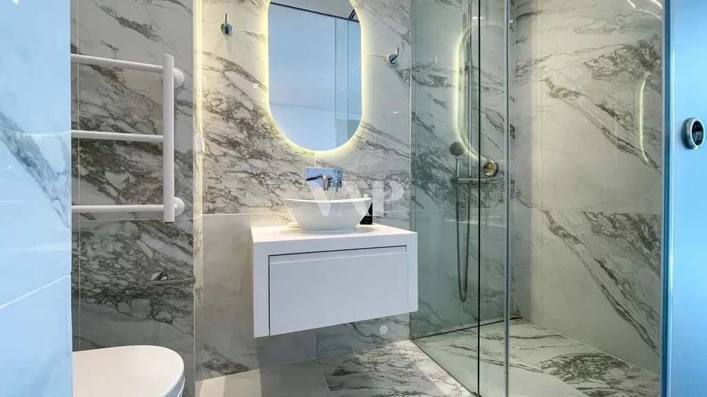 Salles de bain - 4-Bedroom Penthouse with Rooftop in Vilamoura