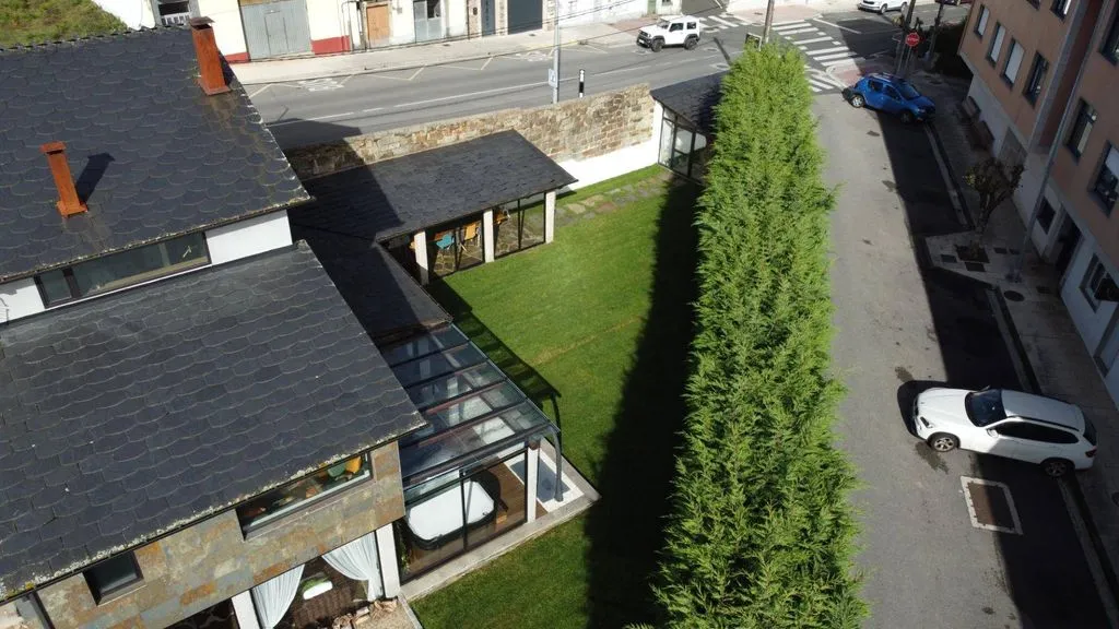 Vue aérienne - Restored Chalet with River Walk Access in Lugo