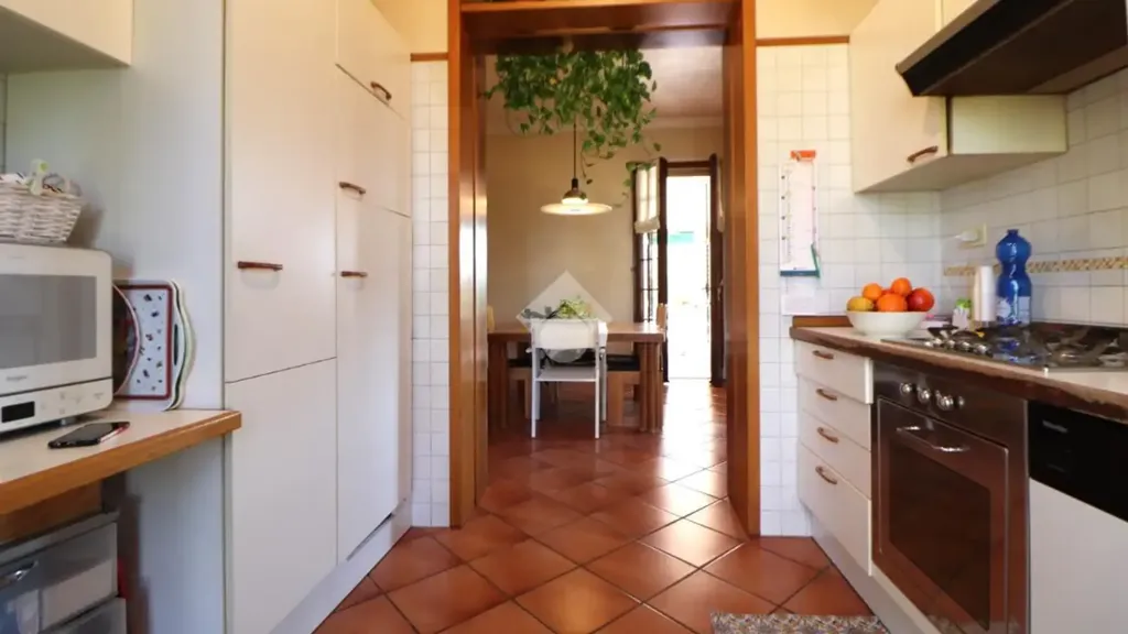 Cuisine - Villa with Pool in Porto Mantovano