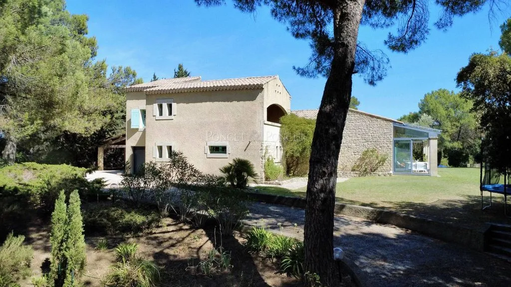 Välivaade - Villa with Pool in Provençal Gard