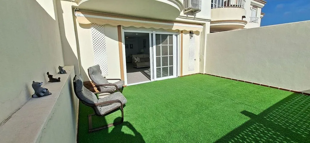Terrass - Semi-Detached Villa with Pool in Chayofa