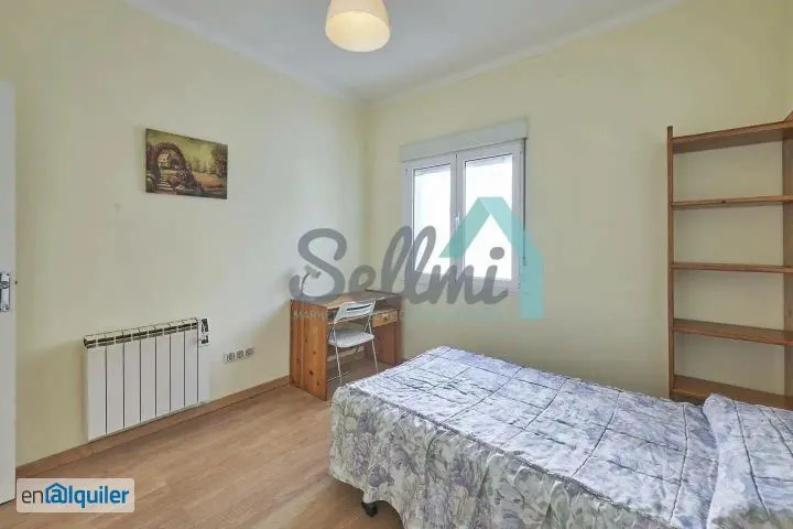 Chambres - Furnished Flat with Patio View in Oviedo